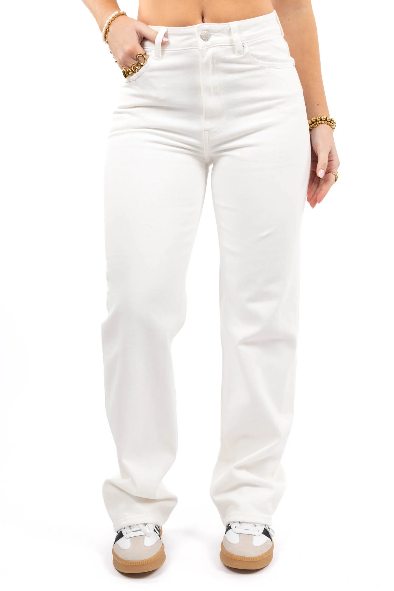 The Essential Wide Leg Jeans - Image 3